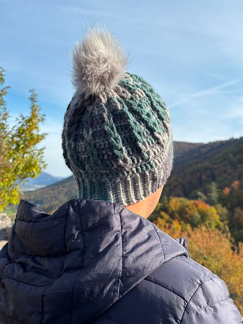 Kvačkane kape vzorec kite - slika 16